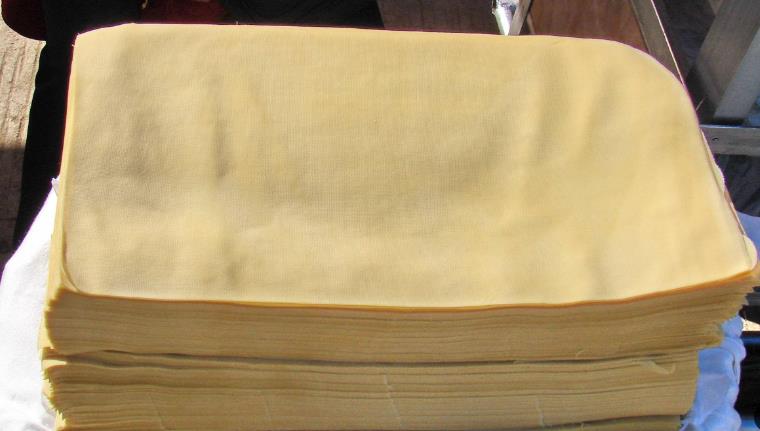 《自動(dòng)豆皮機(jī)：開啟豆制品制作新時(shí)代》